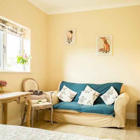 Redhill  Accommodation Bristol Airport מראה חיצוני תמונה