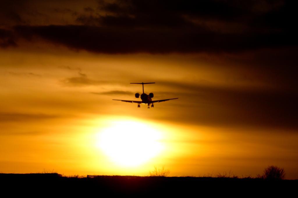 Redhill  Accommodation Bristol Airport חדר תמונה