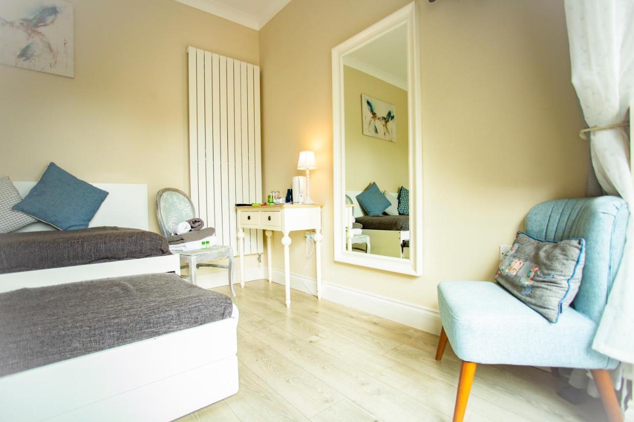 Redhill  Accommodation Bristol Airport מראה חיצוני תמונה